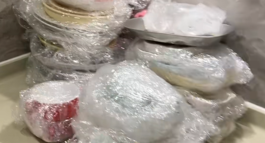 港昇易碎品打包示範:餐具珍珠棉隔離、液體瓶罐拉伸膜密封