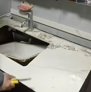 洗手盆櫃與鏡櫃